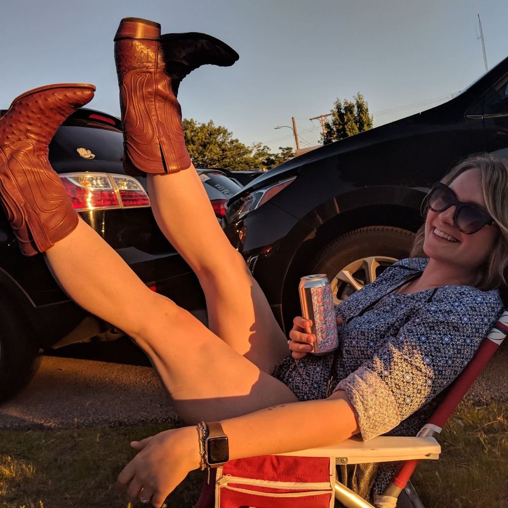 Meet your Posher, Caroline